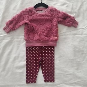 NWT Tahari Baby Girls 2 Piece Set 0-3 Months